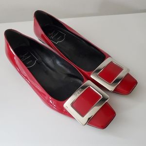 Roger Vivier Flats